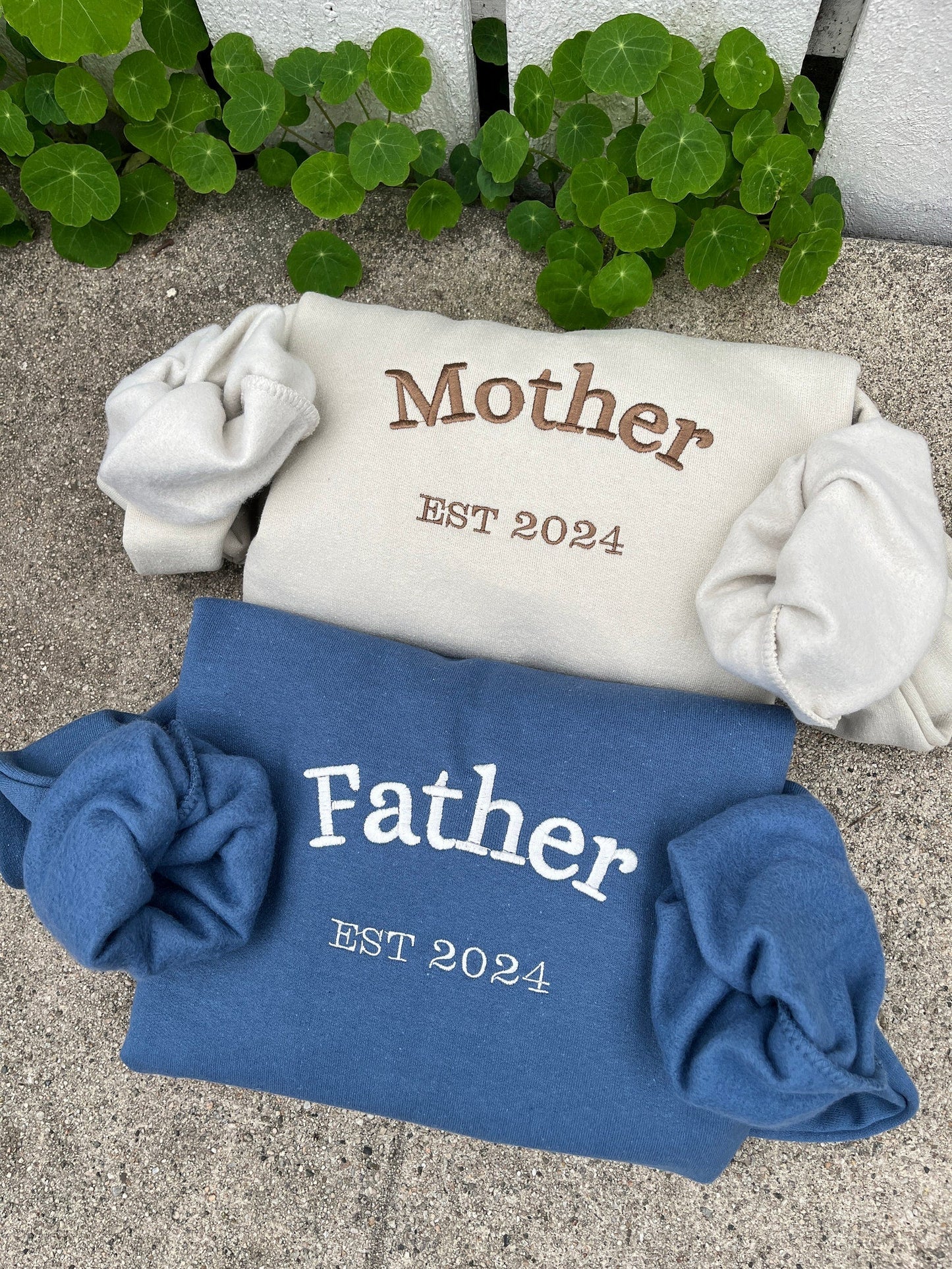Felpa girocollo ricamata "La mamma non ha papà", felpa "Io sono silenzioso", maglione premaman, regalo per la mamma e il papà, idea regalo per baby shower, neonato