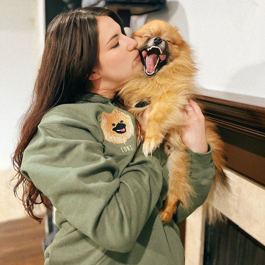 Felpa personalizzata per mamma di cani con viso di animale domestico ricamato, felpa personalizzata con ricamo per animali domestici, ricamo per amanti degli animali, regalo per amica, regalo per lei