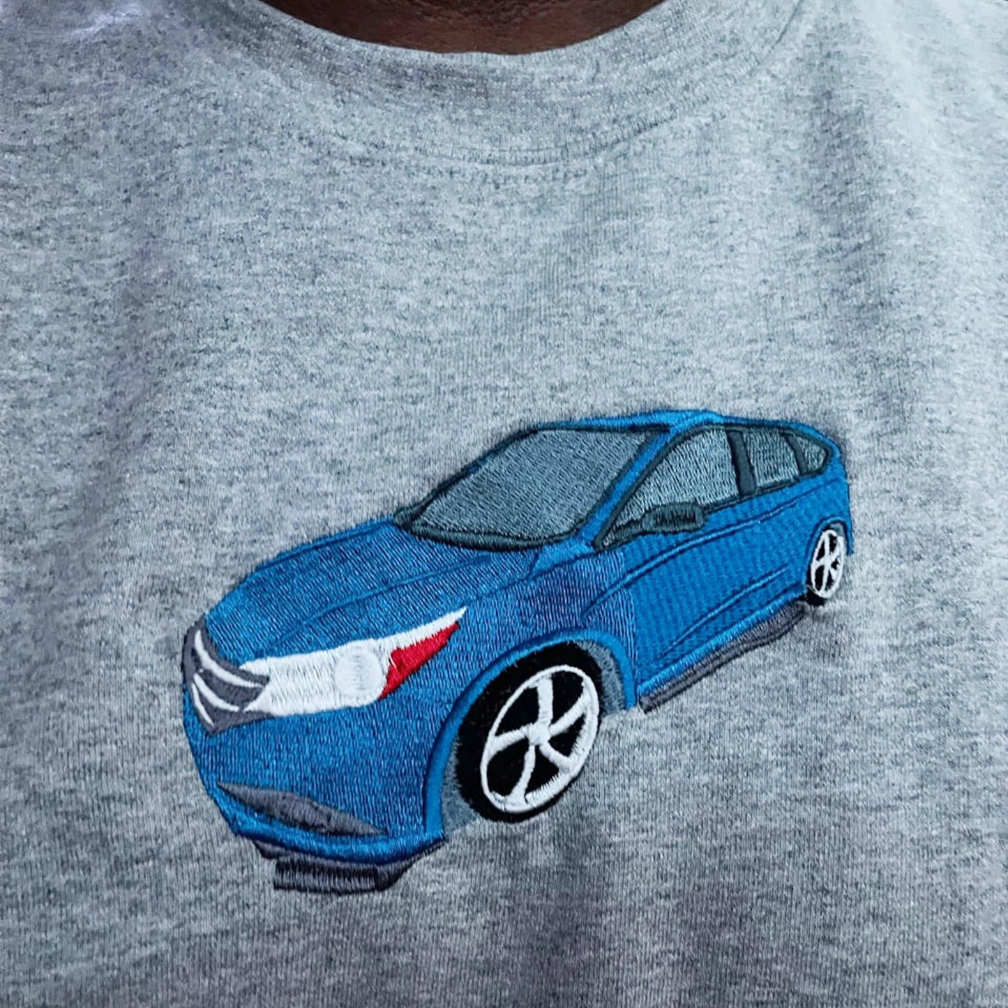 Felpa con cappuccio ricamata con auto, felpa personalizzata con auto per uomo, felpa con cappuccio con auto, felpa con cappuccio con auto da corsa