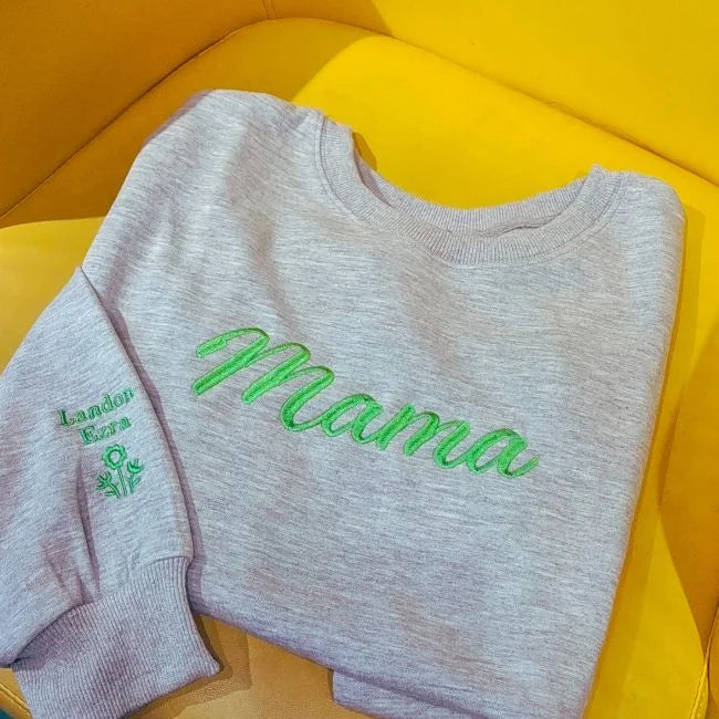 GIROCOLLO PERSONALIZZATO RICAMATO CON NOMI PER LA MAMMA, FORMA REGALO OM