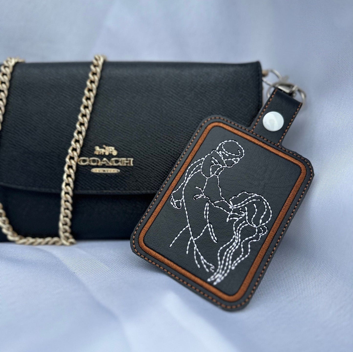 Portachiavi Con Ricamo Personalizzato | Portachiavi Con Ritratto | Regali Personalizzati | Portachiavi Personalizzati | Portachiavi Ricamati