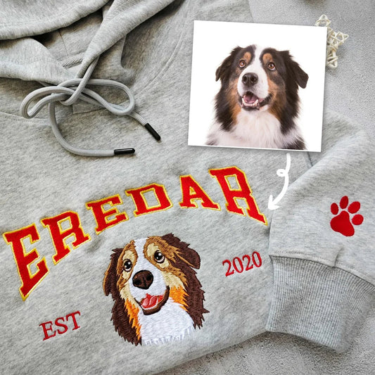 Felpa con cappuccio Varsity Pet personalizzata con ricamo e foto del tuo cane, regalo per il proprietario del cane. Regalo per gli amanti degli animali.