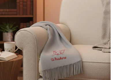 Il tuo amico fedele sempre vicino: una sciarpa ricamata personalizzata