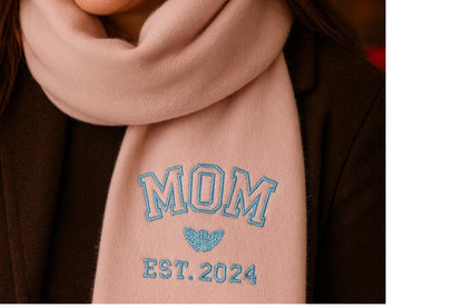 Sciarpa di lana ricamata con nome – Accessorio invernale personalizzato da regalare