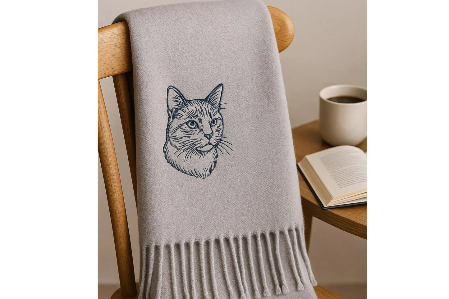 Fai ricamare il tuo animale domestico! Una sciarpa personalizzata unica è il regalo perfetto.