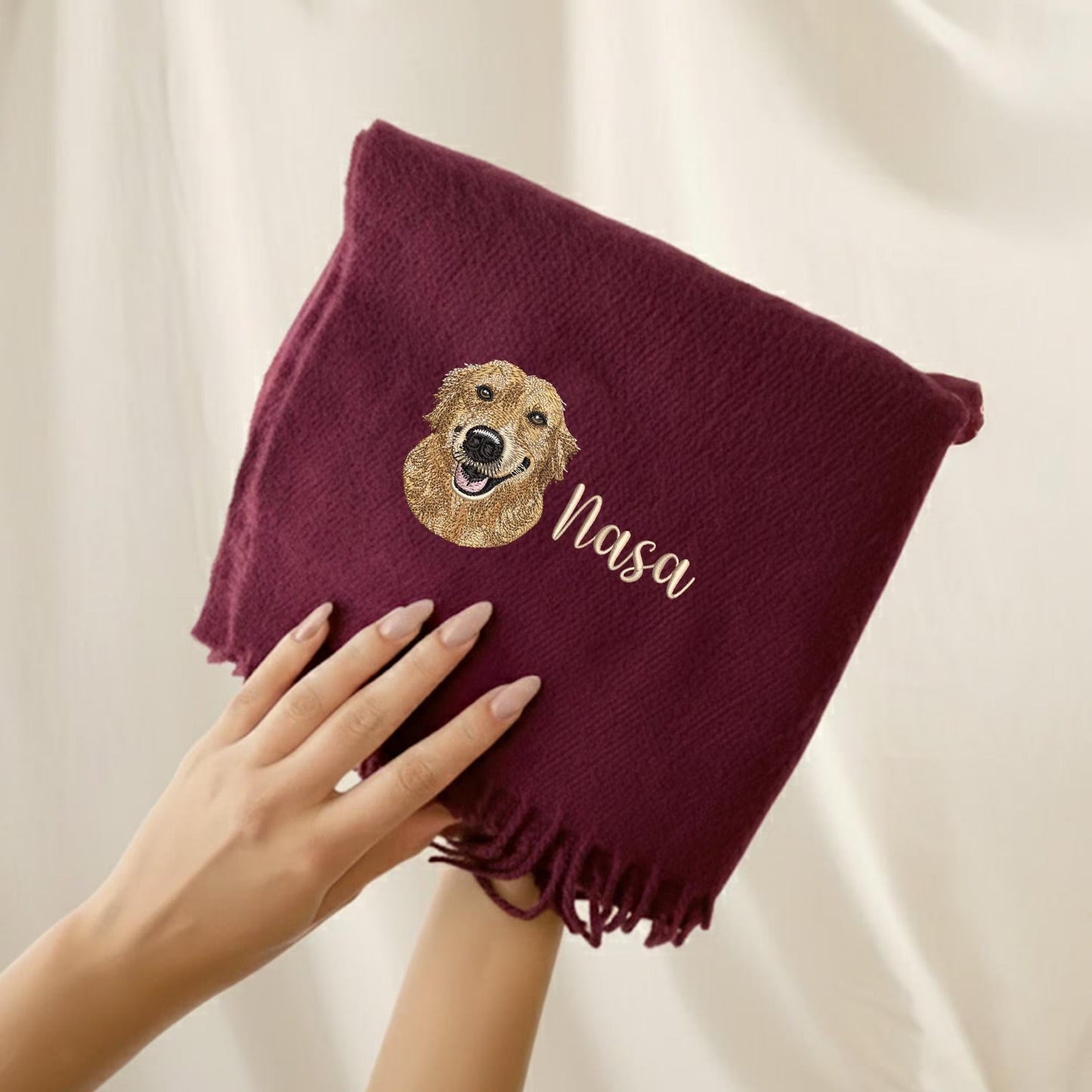 Sciarpa natalizia con muso di cane ricamato – Individuale ed esclusiva per gli amanti degli animali